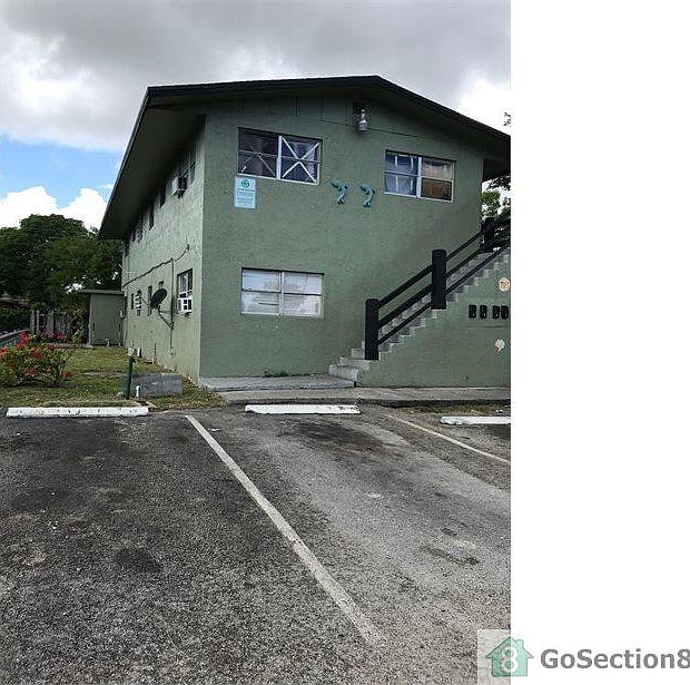 1st image of 715 NW 5th Ave APT 3