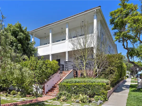 2220 Waterfront Dr, Corona Del Mar, CA 92625
