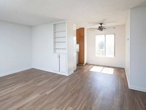2nd image of 2150 Thomas Ave APT 15