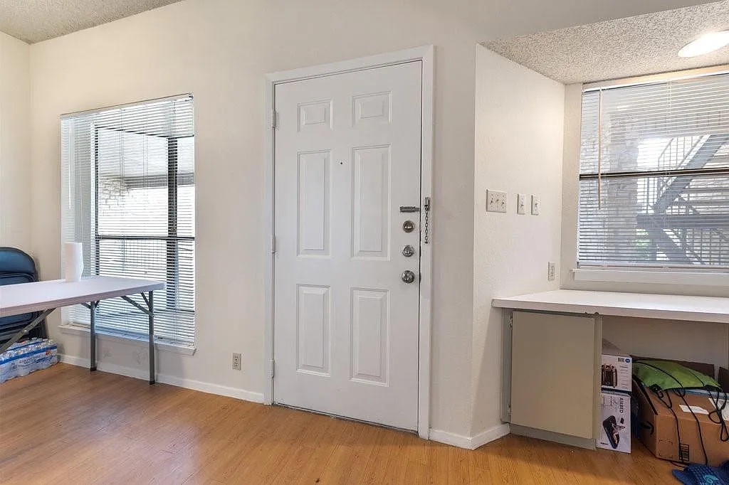 2604 Salado St Apt 302 — Photo 2