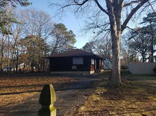 111 Bellport Ave, Bellport, NY 11713
