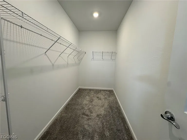 1024 Caloosa Breeze Dr — Photo 8