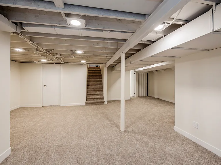 4701 Lawn Ave — Photo 13