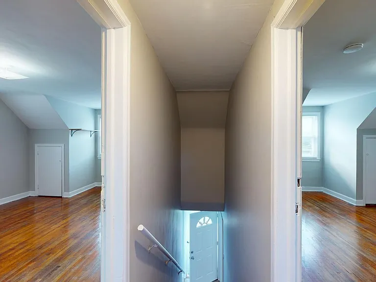 3121 Lincoln Way — Photo 13