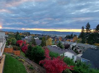 878 W X St, Washougal, WA 98671