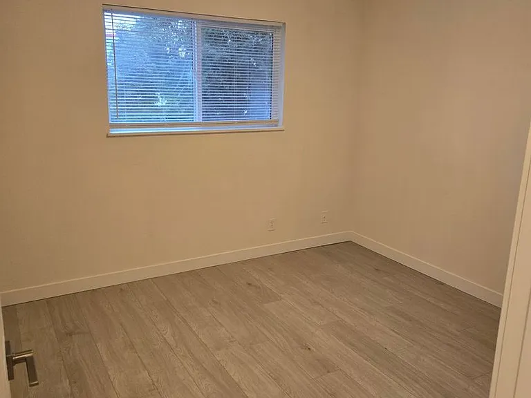 Meadow Creek Apartments — Photo 7