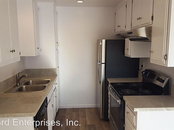 5th image of 122 3rd Ave APT 211
