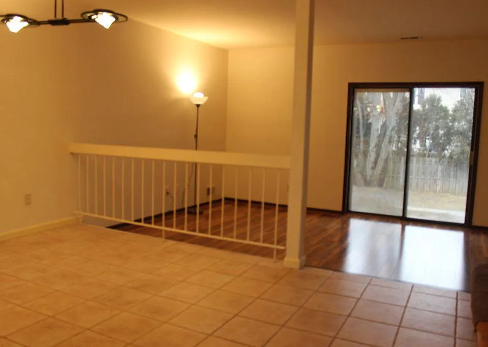 503 Maplecrest Rd
