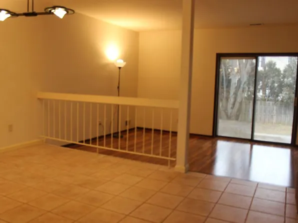 503 Maplecrest Rd, Edison, NJ 08820