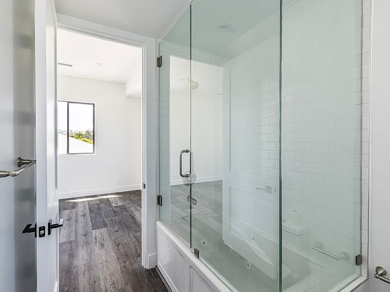1625 Stearns Dr — Photo 8