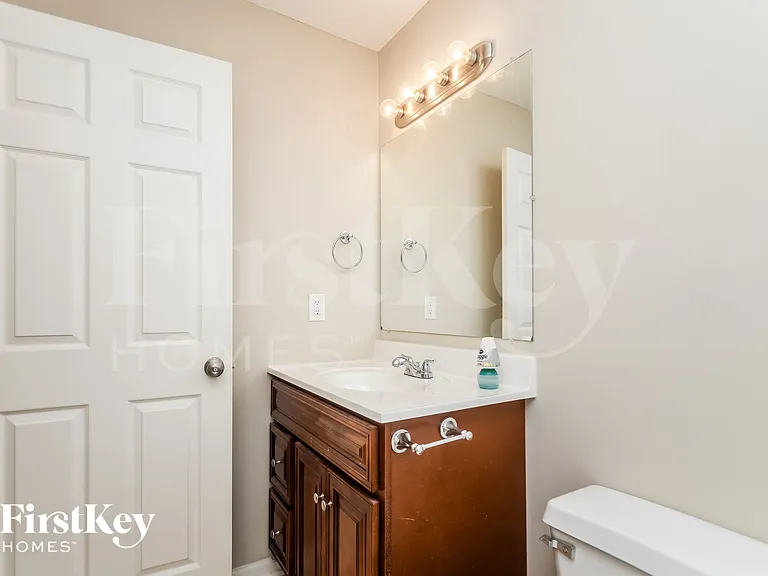 2701 Chadwick Ln NW — Photo 15