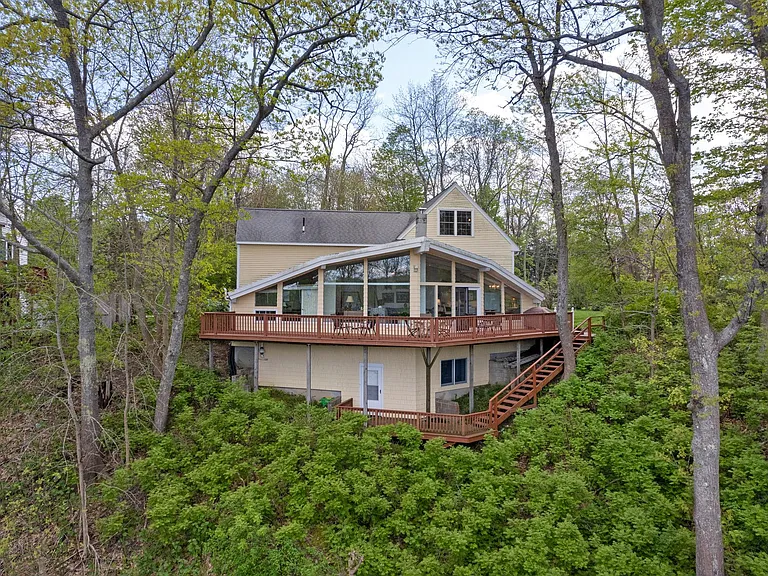 17 Marblehead Ln — Photo 46