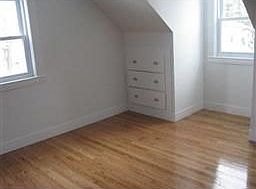 2nd image of 32 Sterling St