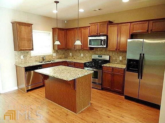 5th image of 272 Ascott Ln Unit 2