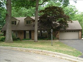 1st image of 1612 Maplewood Dr