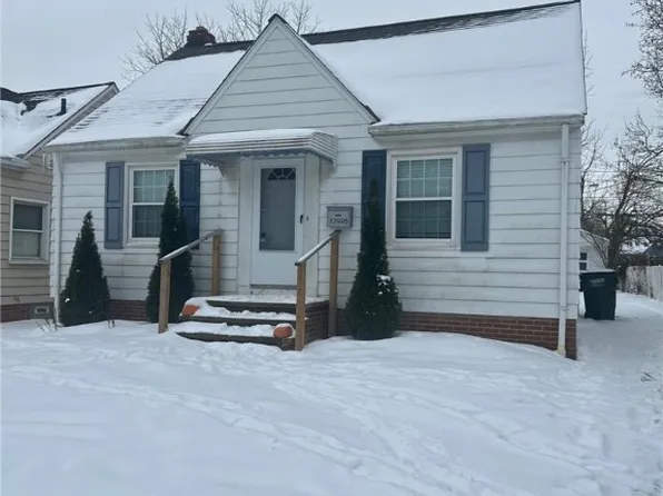 12926 Littleton Rd, Garfield Heights, OH 44125