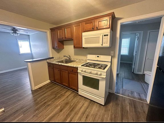 3rd image of 4603 Picadilly Ave
