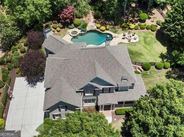 153 Triple Crown Ct, Milton, GA 30004