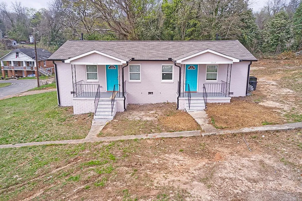 2 bed, 700 sqft, $795 — Photo 3