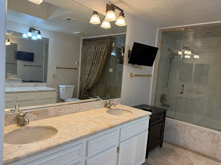2306 Palos Verdes Dr W #302 — Photo 16