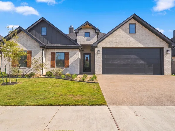 13045 Rainier Dr, Woodway, TX 76712