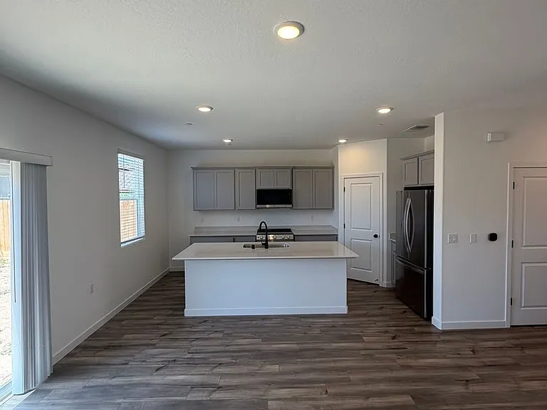 4774 Jema Way — Photo 3