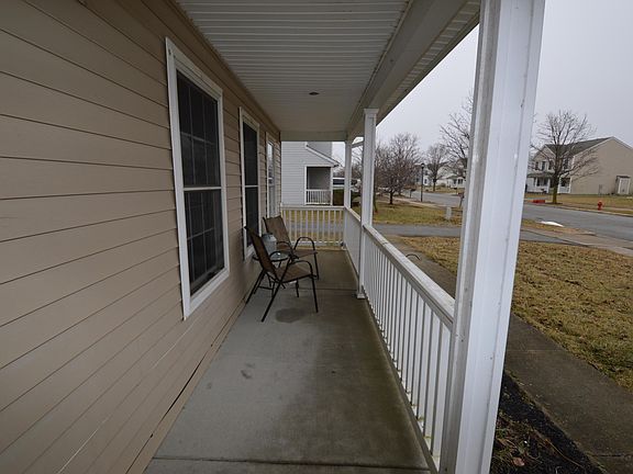 2nd image of 394 Ashford Ave