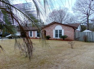 8215 Bordeaux Ct, Charleston, SC 29406