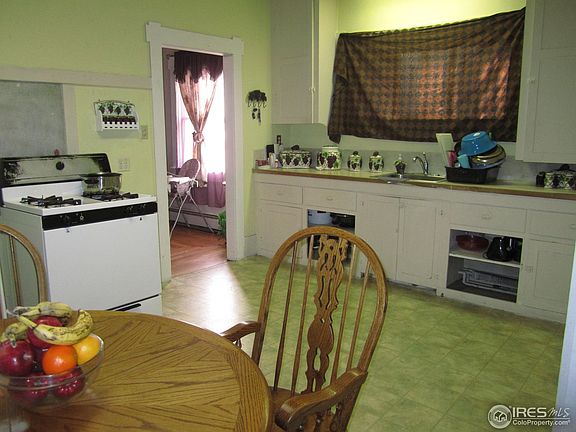 5th image of 207 Cleave St