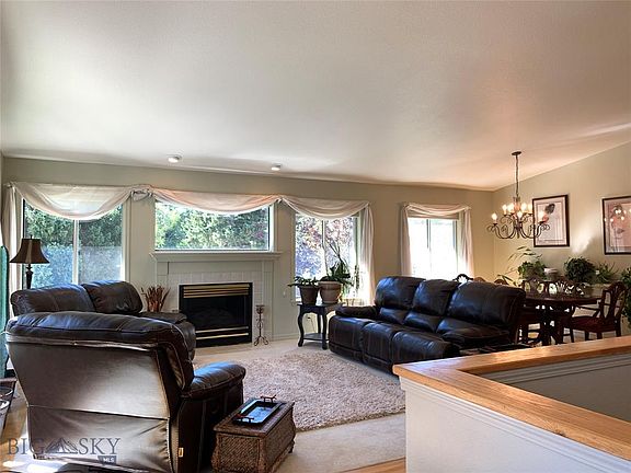 3rd image of 1123 White Ave S