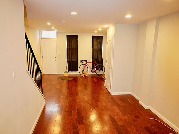 3rd image of 2124 E Orleans St