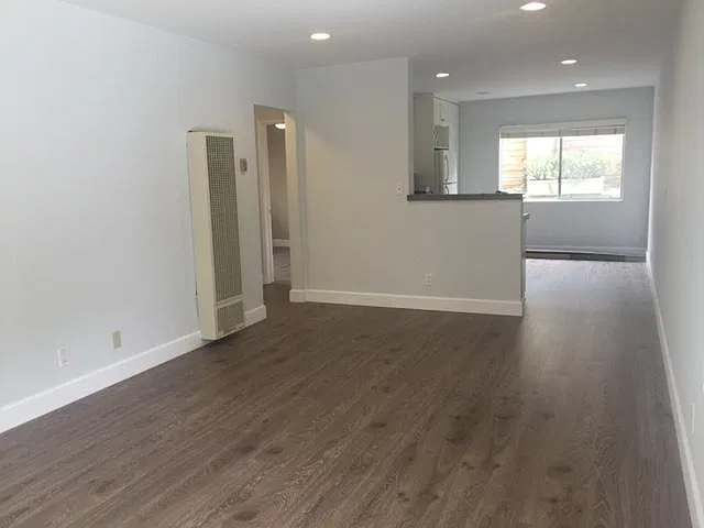 2 bed, 1100 sqft, $2,950 — Photo 2