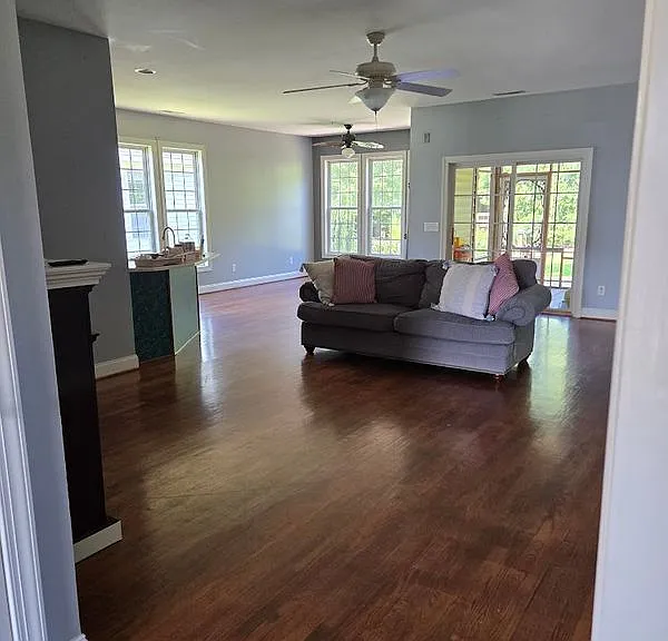 2761 Country Club Dr — Photo 4