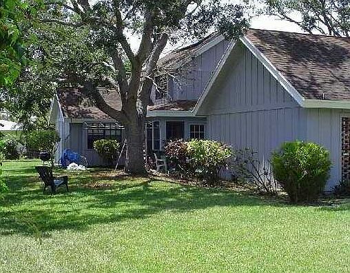 2nd image of 2102 NW 3rd Ave