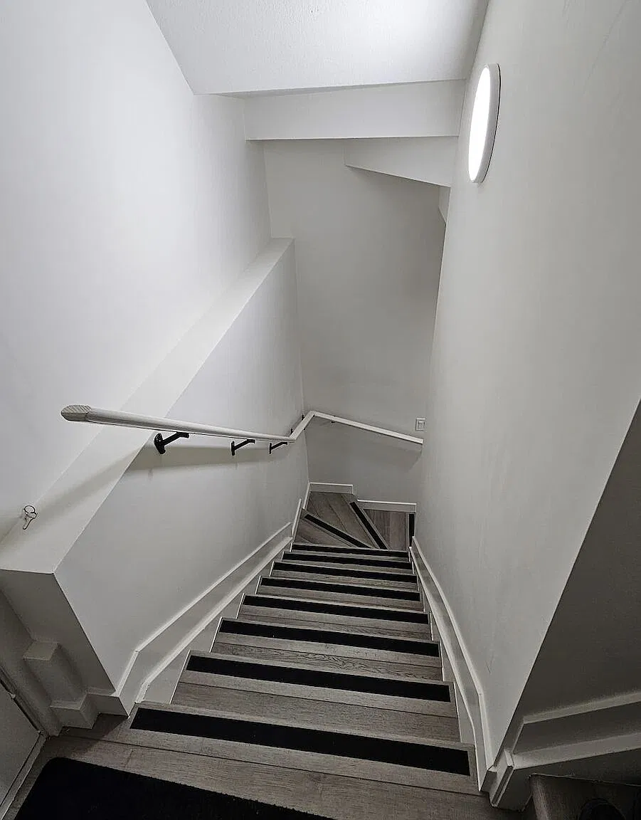 Newly Developed 2-Bedroom Basement Apartment — Photo 4