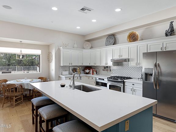 3rd image of 15079 N ESCONDIDO Drive #A