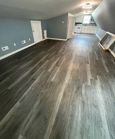225 E Main St — Photo 8