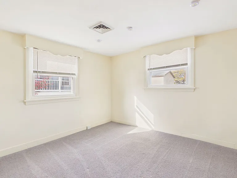 221 N Spring St — Photo 13
