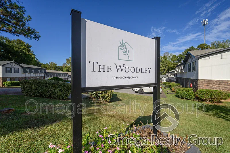 The Woodley Apartments — Photo 2