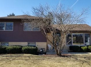 814 S Can Dota Ave, Mount Prospect, IL 60056