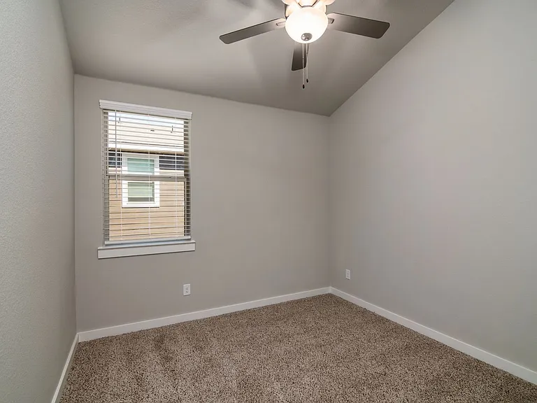 729 Harvest Moon Dr — Photo 11
