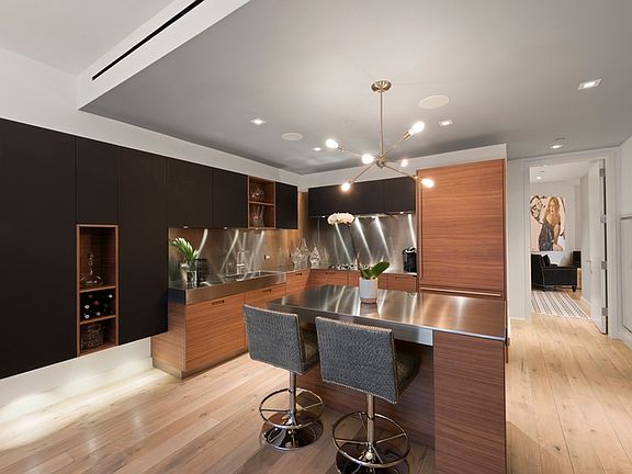 3rd image of 15 Renwick St APT 401