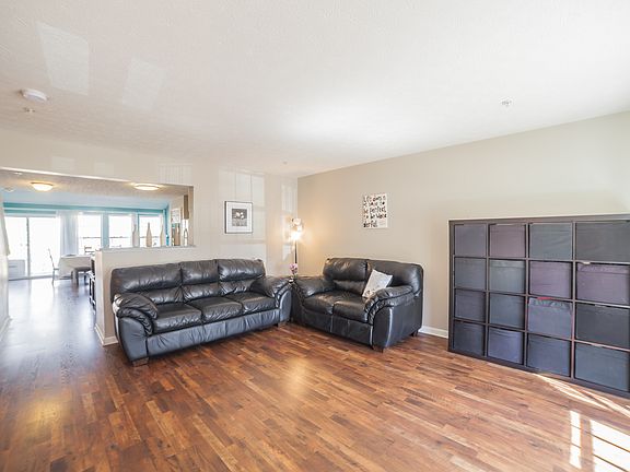 2nd image of 1712 Bluffs Island Ct