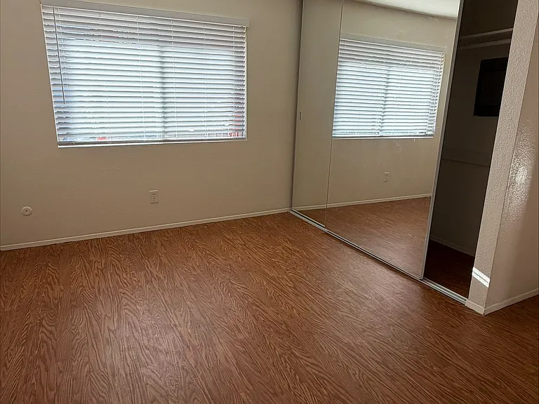 4857 College Ave #6 — Photo 8