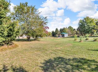 7762 Coon Hill Rd, Munith, MI 49259