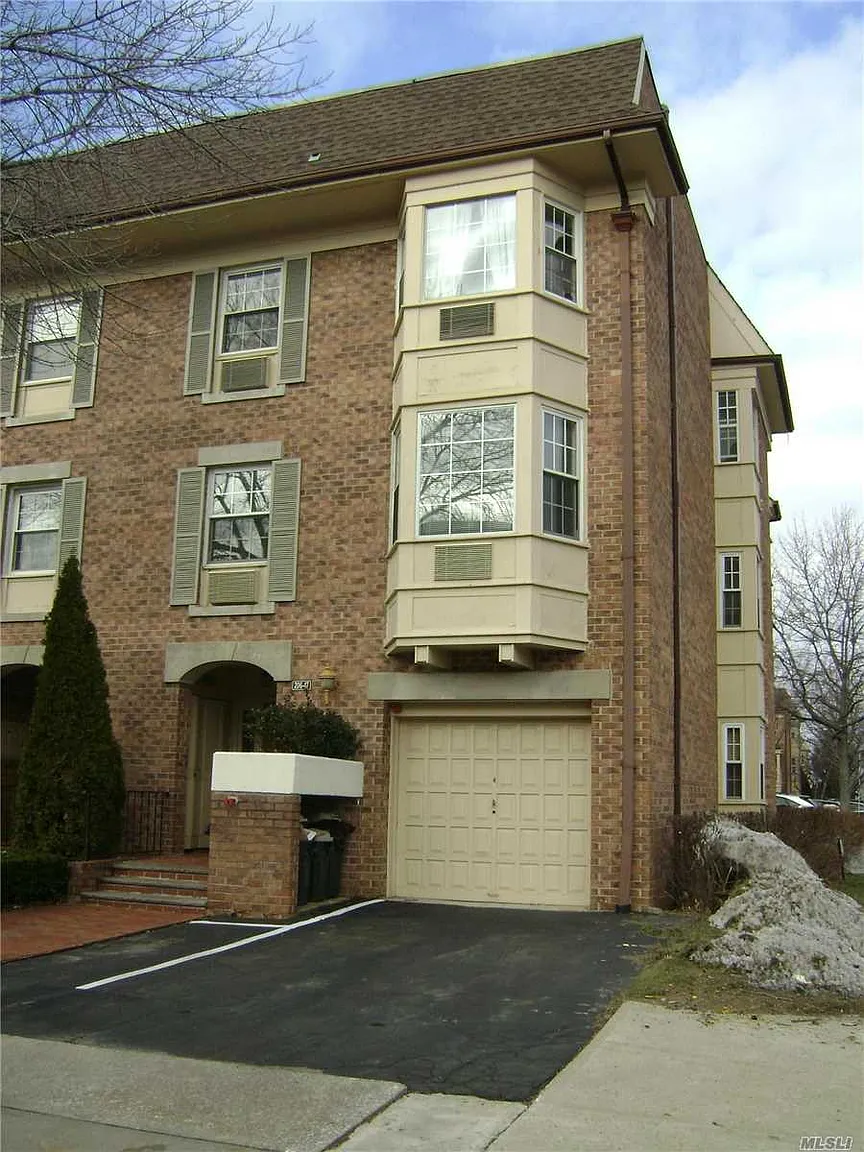 20617 Lori Dr photo 1
