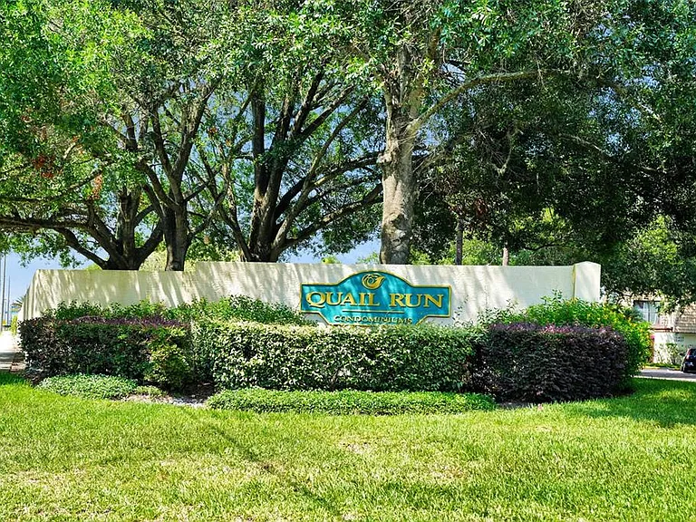 15217 W Pond Woods Dr — Photo 2