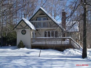 8733 Country Place Dr, Tobyhanna, PA