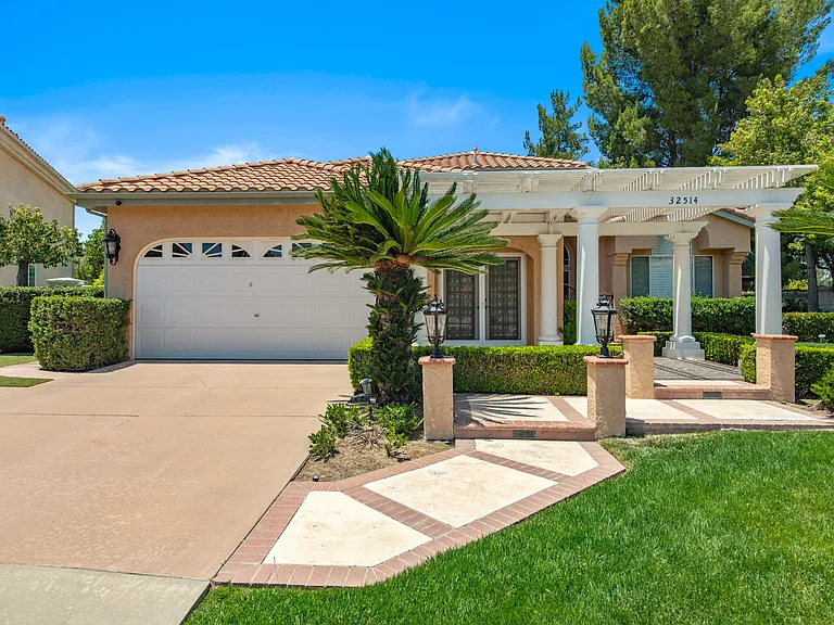32514 Hupa Dr — Photo 43