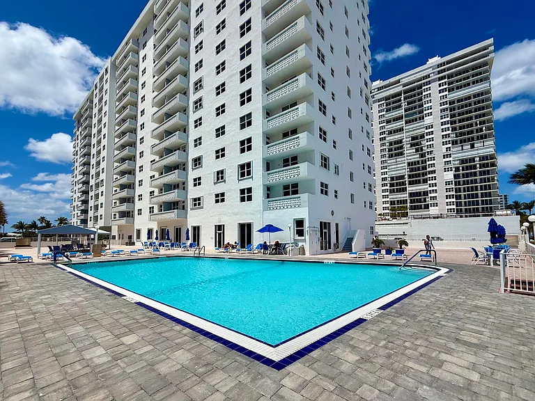 4250 Galt Ocean Dr #14T — Photo 21